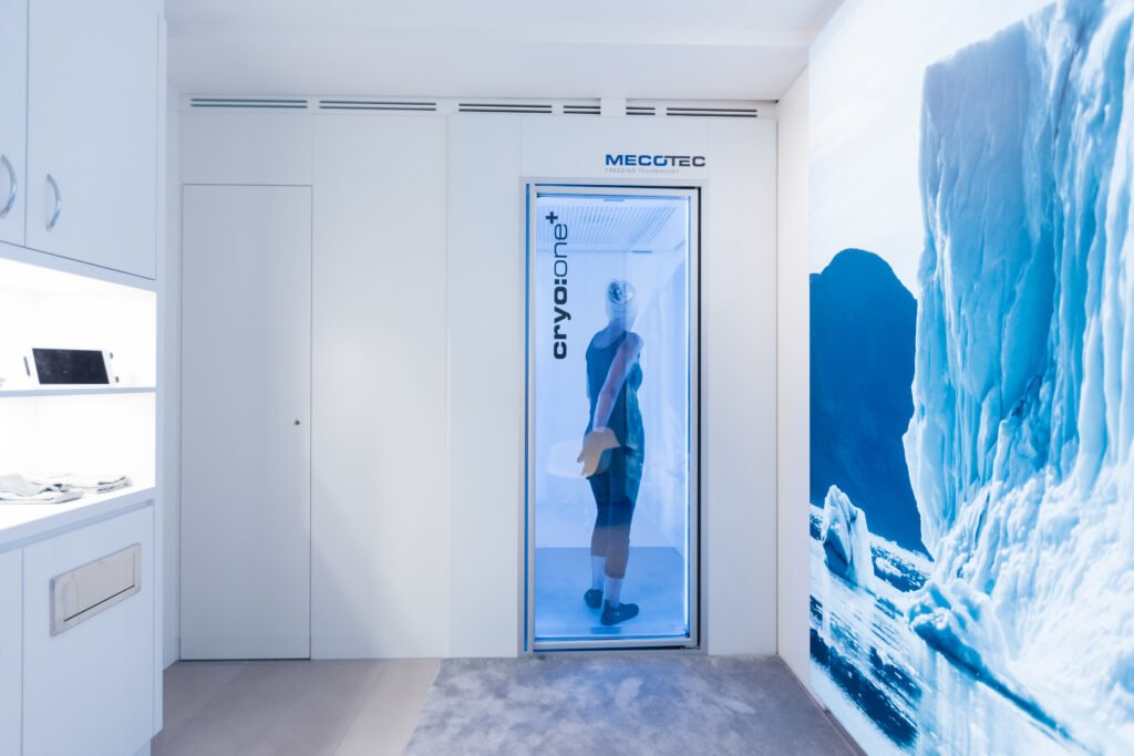 A women using cryotherapy chamber